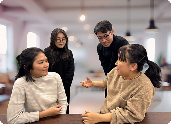 VDM Tokyo offers high-quality pocket Wi-Fi and travel SIM cards for foreign residents in Japan, ensuring reliable connectivity through strong partnerships with local telecommunication carriers.